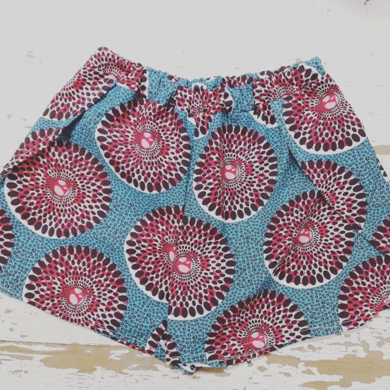 Gumizás nadrág és szoknya derékban